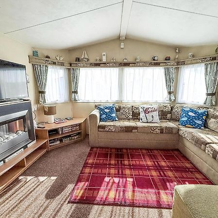 Caravan With Decking At Manor Park In Hunstanton, Sleeps 6 Ref 23045B Exterior foto